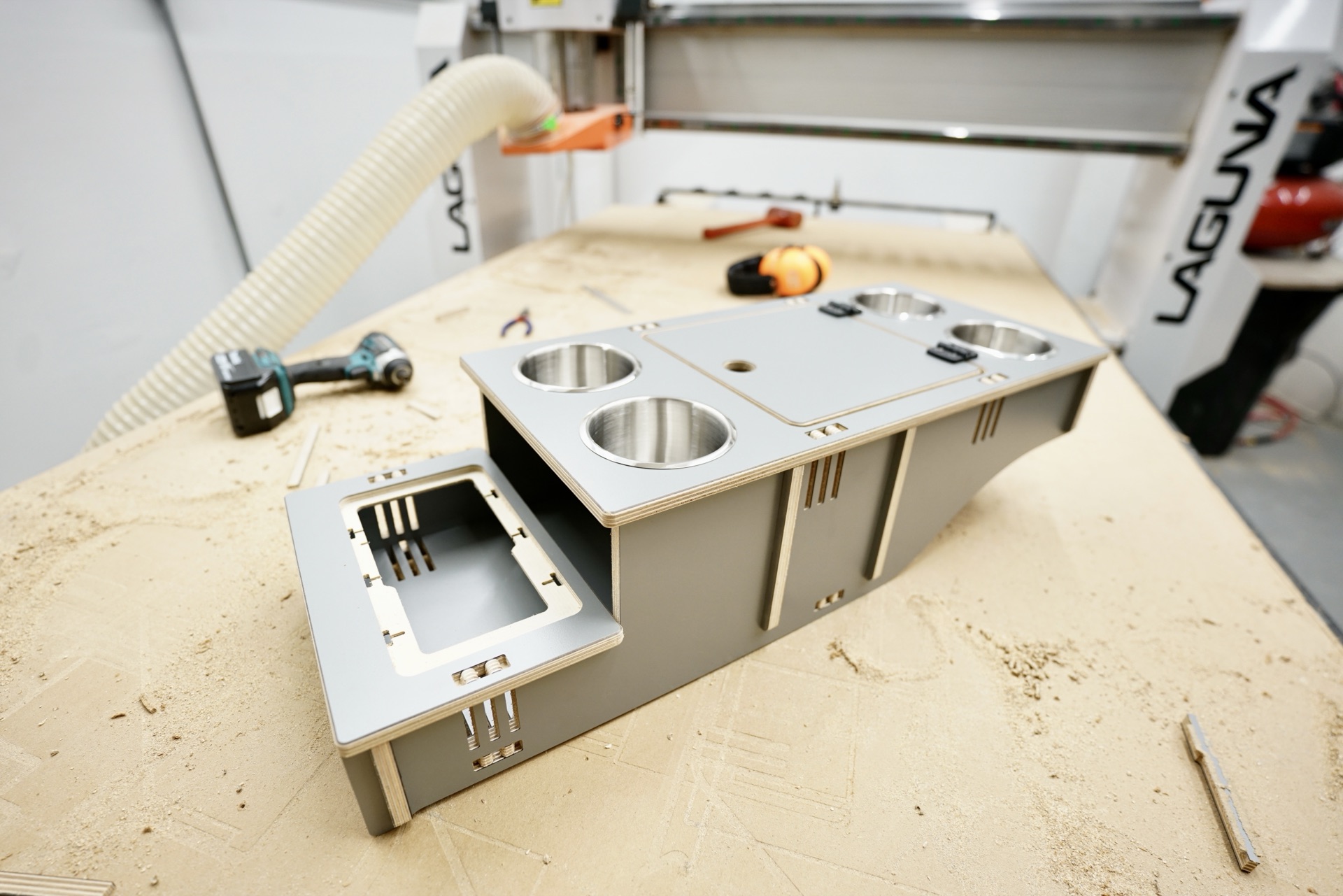 L300 Center Console - Photo 7