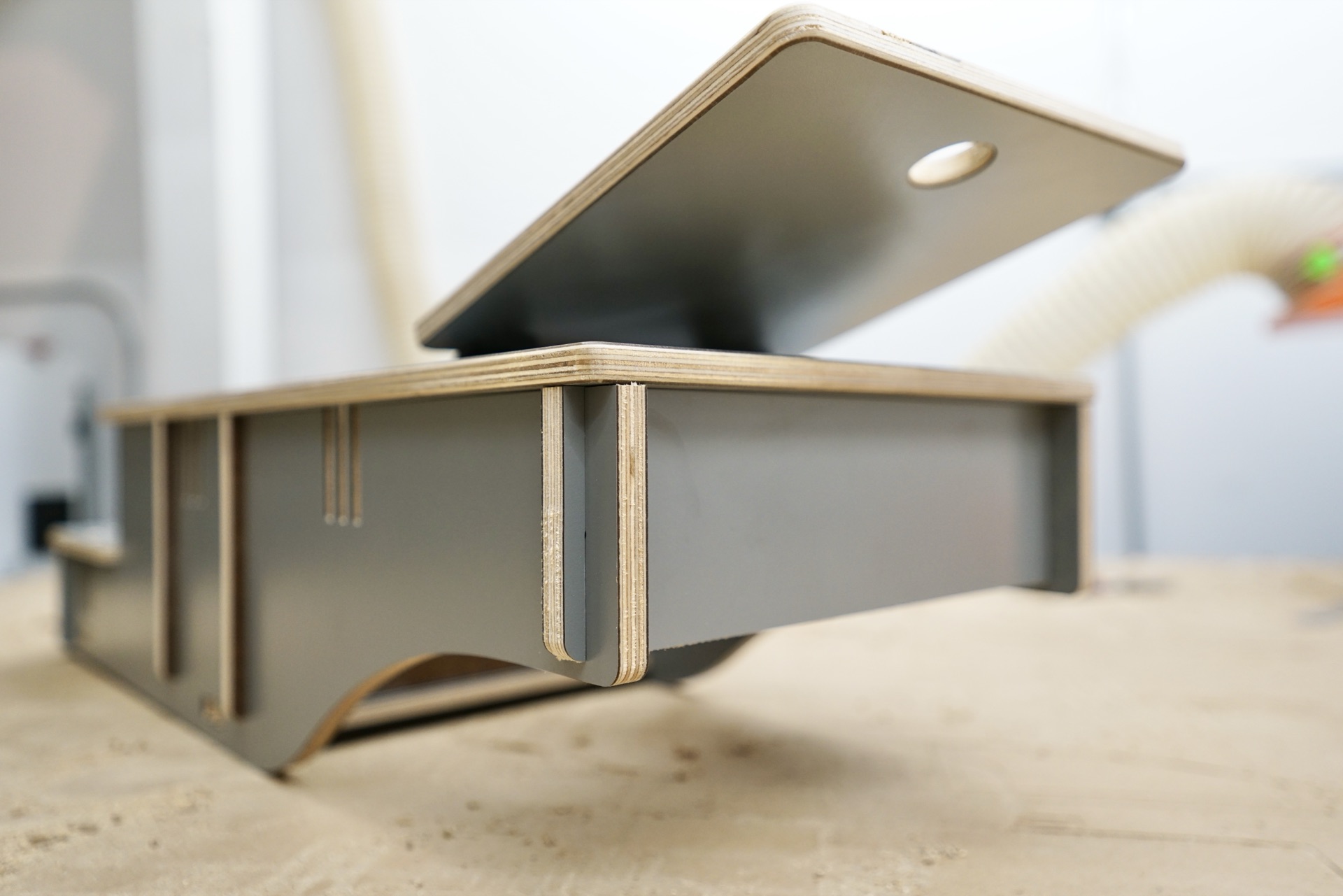 L300 Center Console - Photo 9